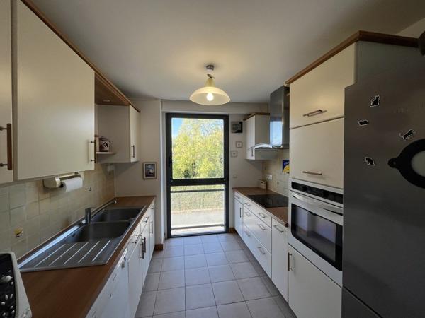 Appartement à louer 1 400 € CC La Rochelle 3 p 83 m² DPE C