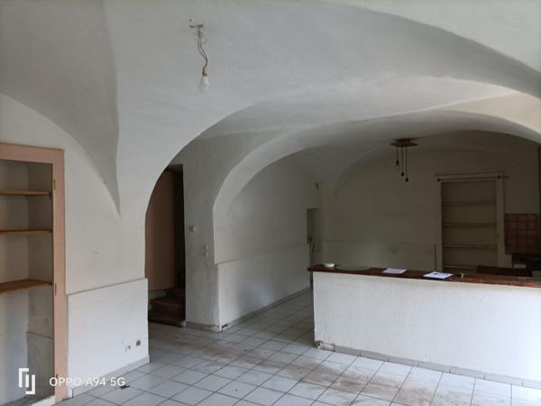 À vendre - Bastide, 11 pièces situé à Saint-Julien-en-Saint-Alban (07000)