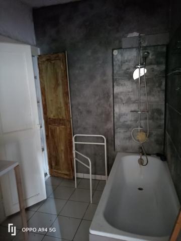 À vendre - Bastide, 11 pièces situé à Saint-Julien-en-Saint-Alban (07000)