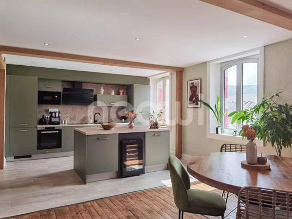 SUPERBE APPARTEMENT F3 MEUBLÉ – 106 m² – ENTIÈREMENT RÉNOVÉ
