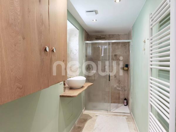 SUPERBE APPARTEMENT F3 MEUBLÉ – 106 m² – ENTIÈREMENT RÉNOVÉ