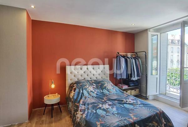SUPERBE APPARTEMENT F3 MEUBLÉ – 106 m² – ENTIÈREMENT RÉNOVÉ