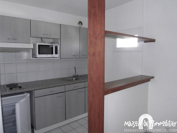 Location Appartement avec terrasse - 1 pièce - 37m² - COGNAC centre-ville