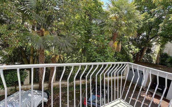 Appartement à louer    3 pièces • 54 m2 Pau