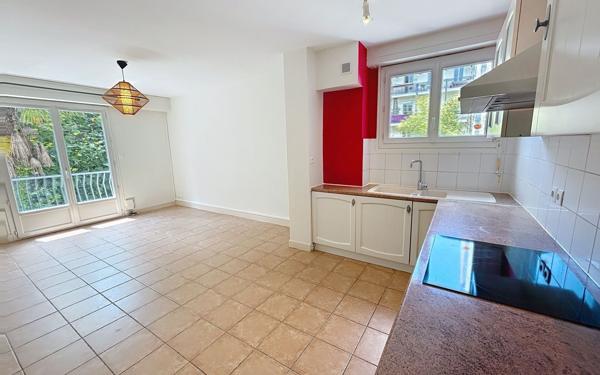 Appartement à louer    3 pièces • 54 m2 Pau