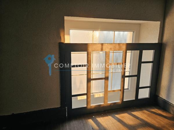 Maison
                                                                                                                                                                                                                                                                                                                        8 pièce(s)                                                                                                                                                                                                          6 chambre(s)                                                                                                                                                                                                          168  m²
