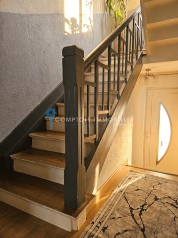 Maison
                                                                                                                                                                                                                                                                                                                        8 pièce(s)                                                                                                                                                                                                          6 chambre(s)                                                                                                                                                                                                          168  m²