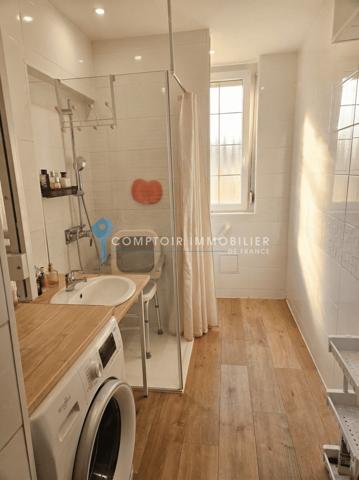 Maison
                                                                                                                                                                                                                                                                                                                        8 pièce(s)                                                                                                                                                                                                          6 chambre(s)                                                                                                                                                                                                          168  m²