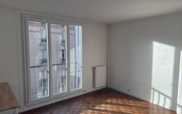 Appartement à louer    1 pièce • 28,60 m2 Paris 19