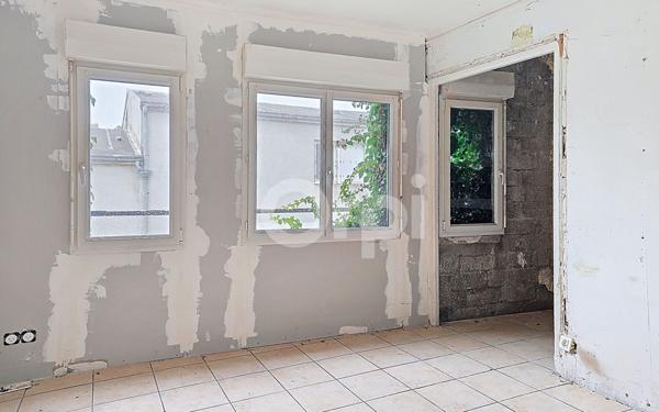 Immeuble à vendre    6 pièces •  Brest