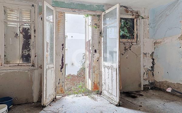 Immeuble à vendre    6 pièces •  Brest