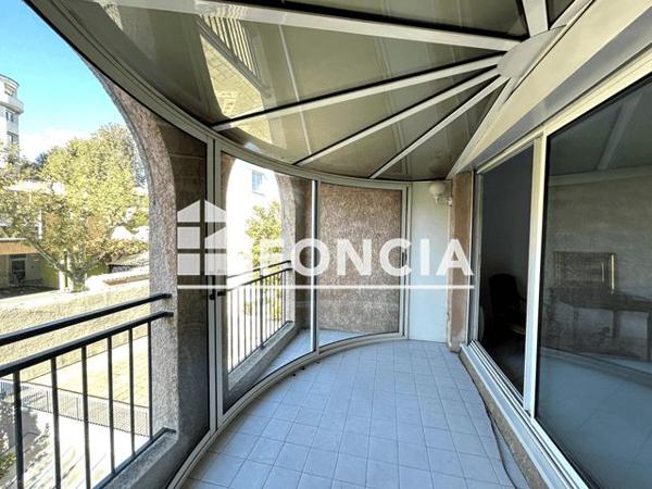 À vendre Appartement 3 pièces 83 m² - Marseille 13008