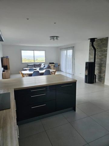 Maison à vendre 6 pièces ROSNOEN (29)
