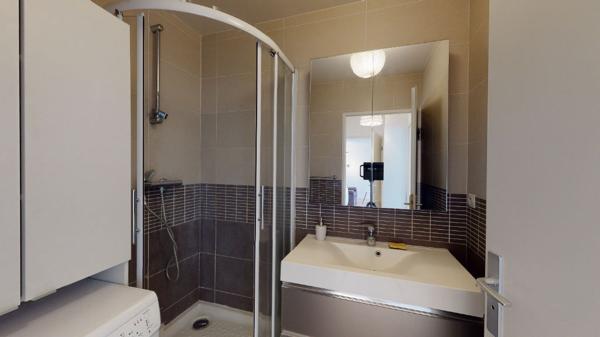 Alfortville Appartement 2 pièces Meublé 43.21 m² avec balcon et parking