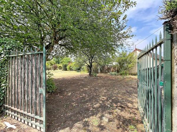 Terrain à vendre 66 780 € Cellettes 778 m² DPE