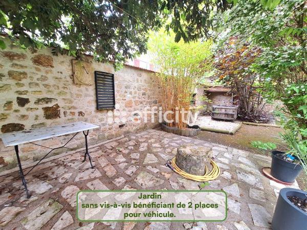 Maison
         7 pièces
        - 135 m² 499 000 € *