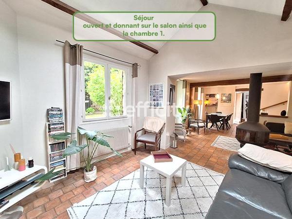Maison
         7 pièces
        - 135 m² 499 000 € *