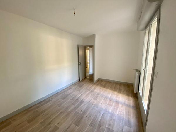APPARTEMENT RENOVÉ  - 1 CHAMBRE - 65m²
