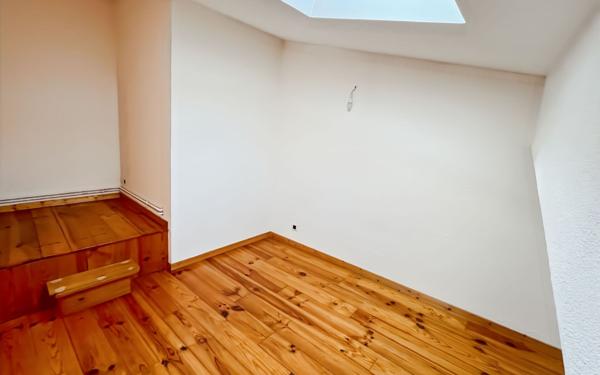 Appartement à vendre    3 pièces • 7 472 m2 Bourg-de-Péage