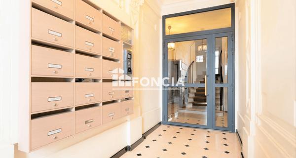 À vendre Appartement 3 pièces 43.61 m² - Paris 75004