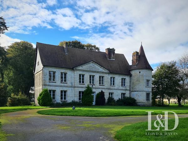 Château historique du XVIe dans le Calvados