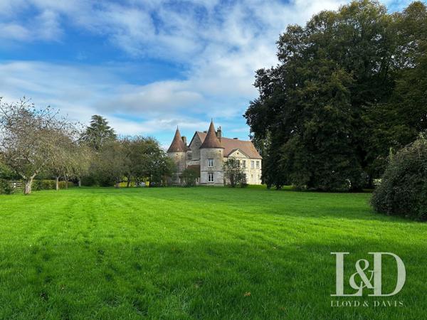 Château historique du XVIe dans le Calvados