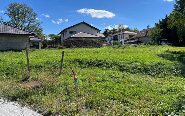 Terrain à vendre    Nernier