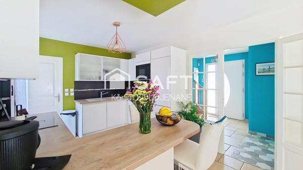 LUMINEUSE, 4 CHAMBRES, 2 GARAGES, 652m2 de terrain