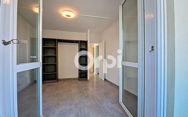 Appartement à vendre    4 pièces • 74,49 m2 Saint-Fargeau-Ponthierry