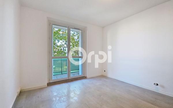 Appartement à vendre    4 pièces • 74,49 m2 Saint-Fargeau-Ponthierry
