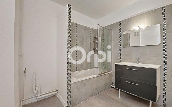 Appartement à vendre    4 pièces • 74,49 m2 Saint-Fargeau-Ponthierry