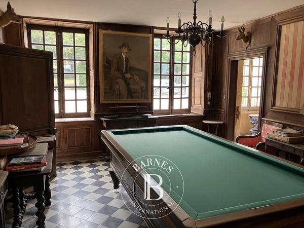 Bourges, Château   à vendre