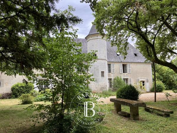 Bourges, Château   à vendre