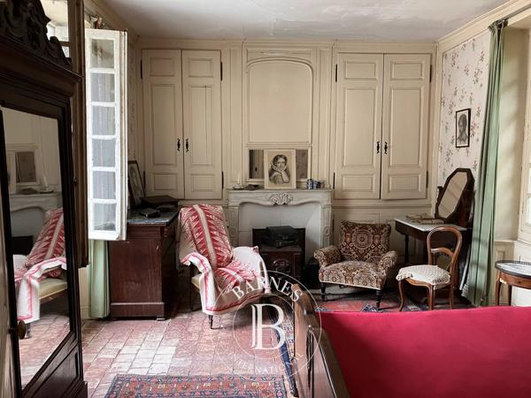 Bourges, Château   à vendre