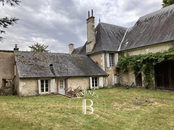 Bourges, Château   à vendre