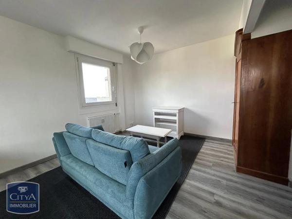 Appartement à louer 2 pièces 46.57m² Alençon (61000)