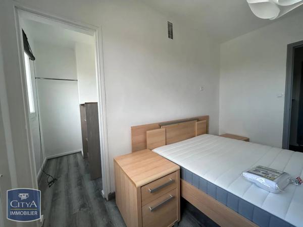 Appartement à louer 2 pièces 46.57m² Alençon (61000)