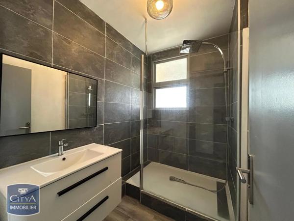 Appartement à louer 2 pièces 46.57m² Alençon (61000)