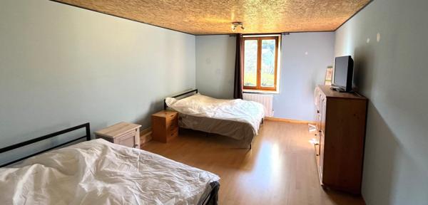 Maison de village rénovée, à deux pas de la rivière de la Valouse - Jura