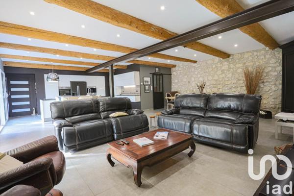 Demeure 11 pièces de 427 m² à Coursan (11110)