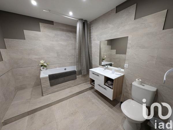 Demeure 11 pièces de 427 m² à Coursan (11110)