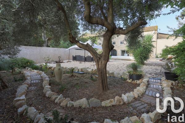 Demeure 11 pièces de 427 m² à Coursan (11110)