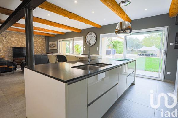 Demeure 11 pièces de 427 m² à Coursan (11110)