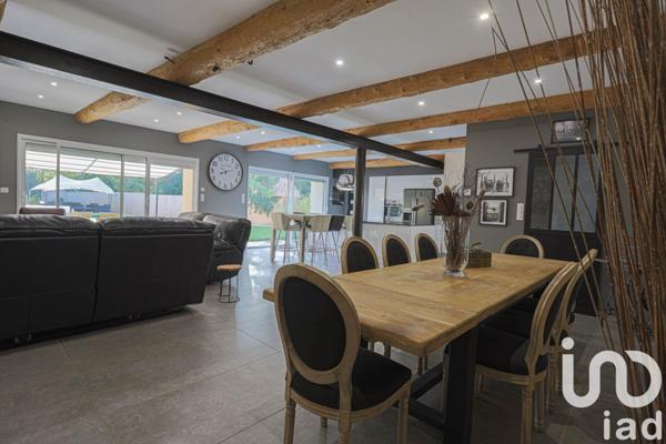 Demeure 11 pièces de 427 m² à Coursan (11110)