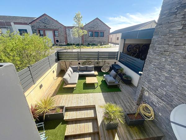 Angers 10 mn Maison ancienne a vendre entierement renovee avec gout - 4 chambres 10