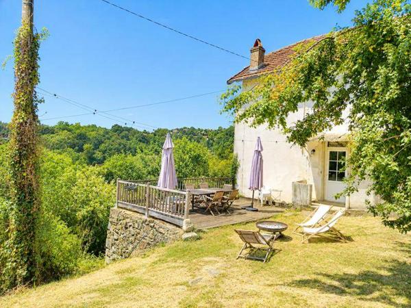 Maison 280 000 € Tulle 8 p 210 m² DPE B
