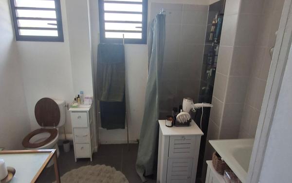 Appartement à vendre    2 pièces • 45 m2 Cayenne