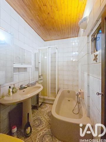 Maison à vendre 10 pièces 203,02 m² Douarnenez