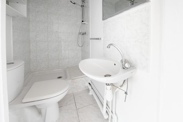 Appartement
         2 pièces
        - 20 m² 129 900 € *