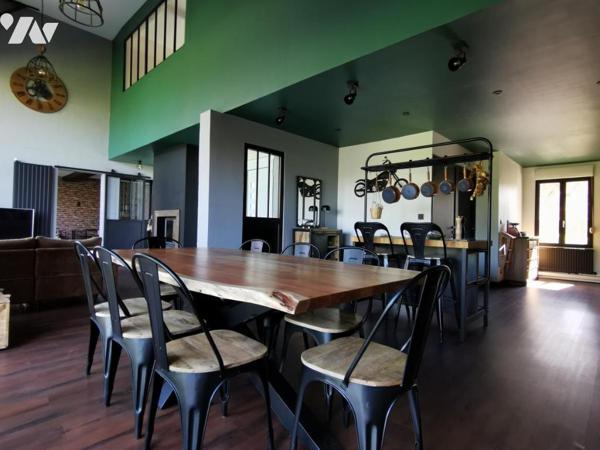 Ancienne grange entièrement rénovée - 192 m² 4ch